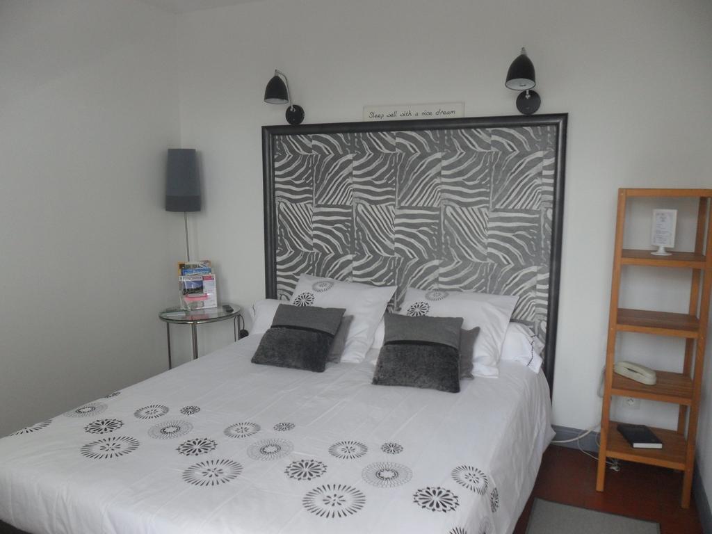 Hotel La Buissonniere Bannay  Oda fotoğraf